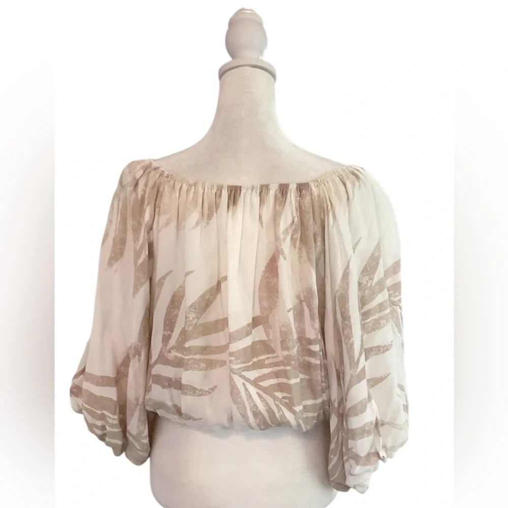 Z Supply Baya Cropped off the Shoulder Top - Picture 3 of 6